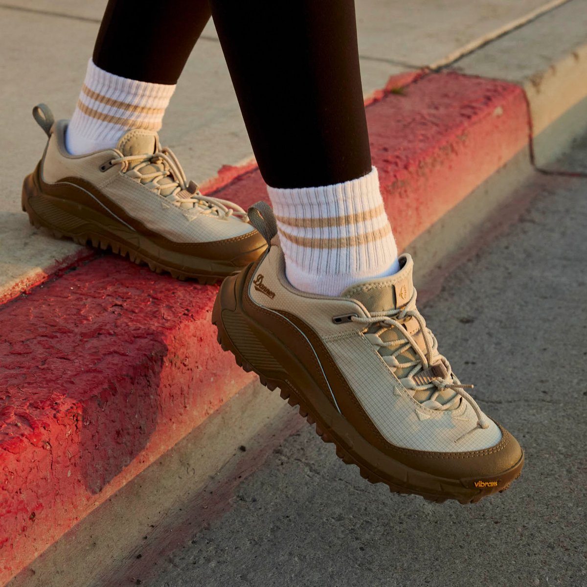 Danner | Danner X Osprey N45 MAX Sandy Grey