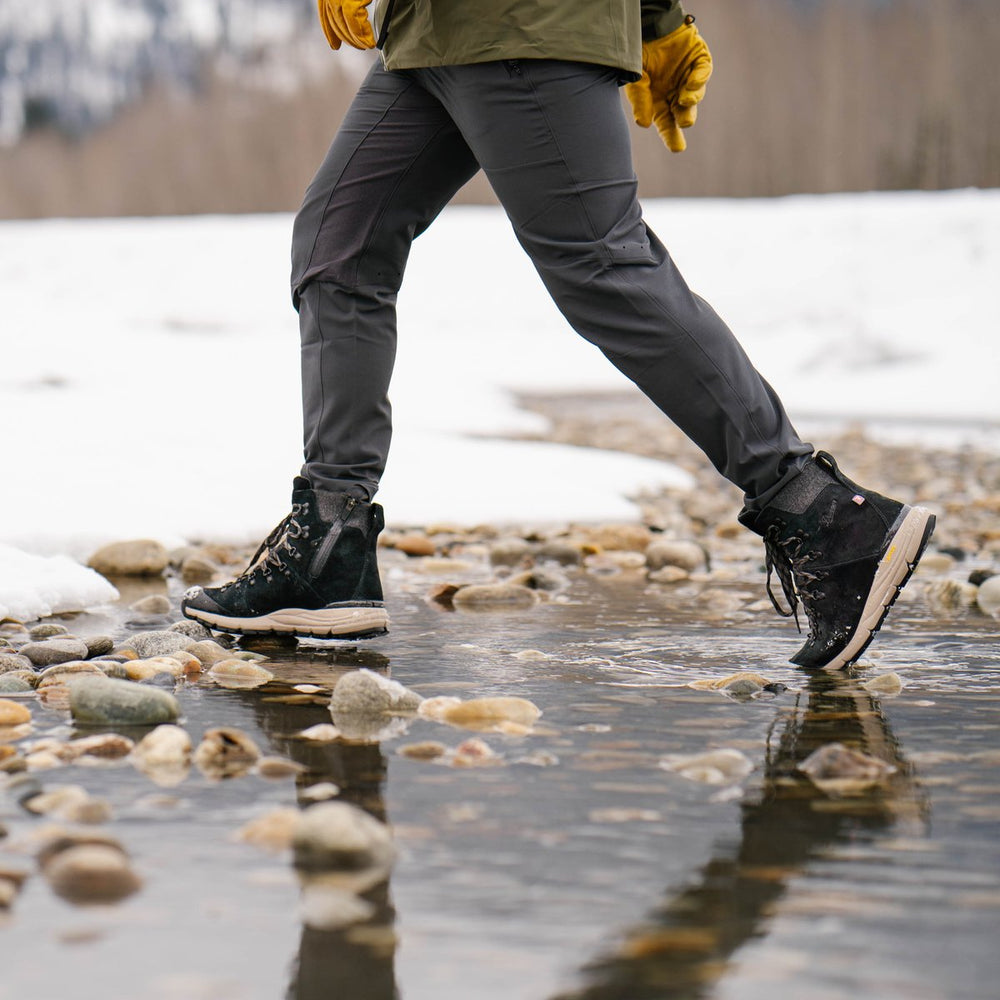 Danner | Arctic 600 Side-Zip Black/Brown Insulated 200G
