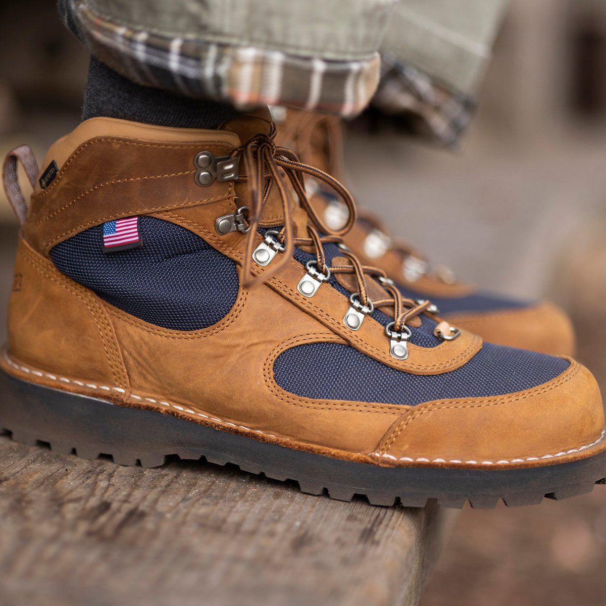 Danner | Cascade Crest Grizzly Brown/Ursa Blue