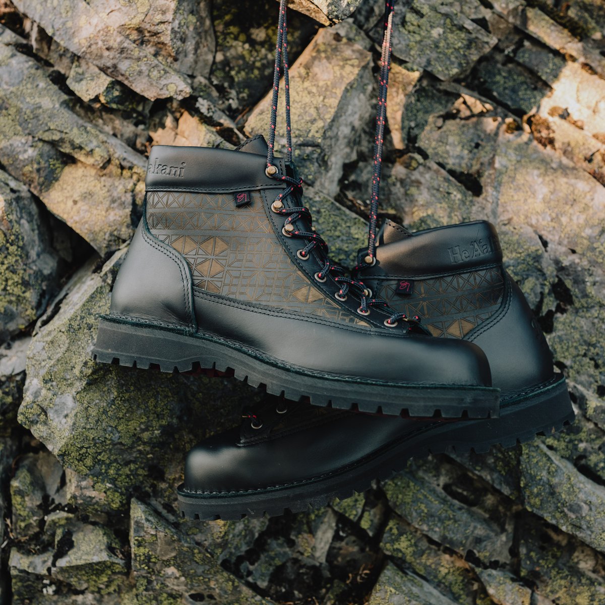 Danner | Danner Light Sig Zane ‘A‘ali‘i Black/Lava Rock