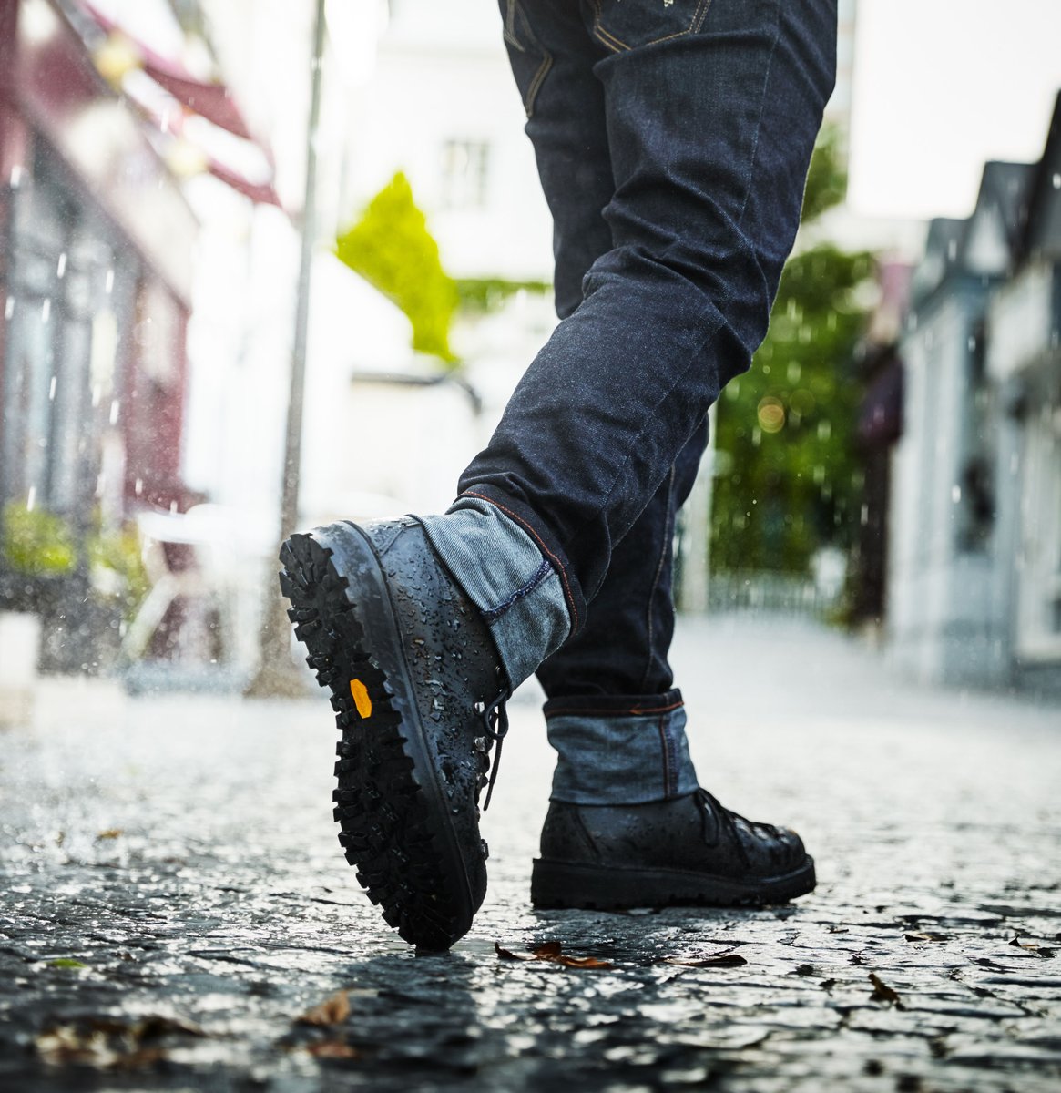 Danner | Mountain Light Black - GORE-TEX