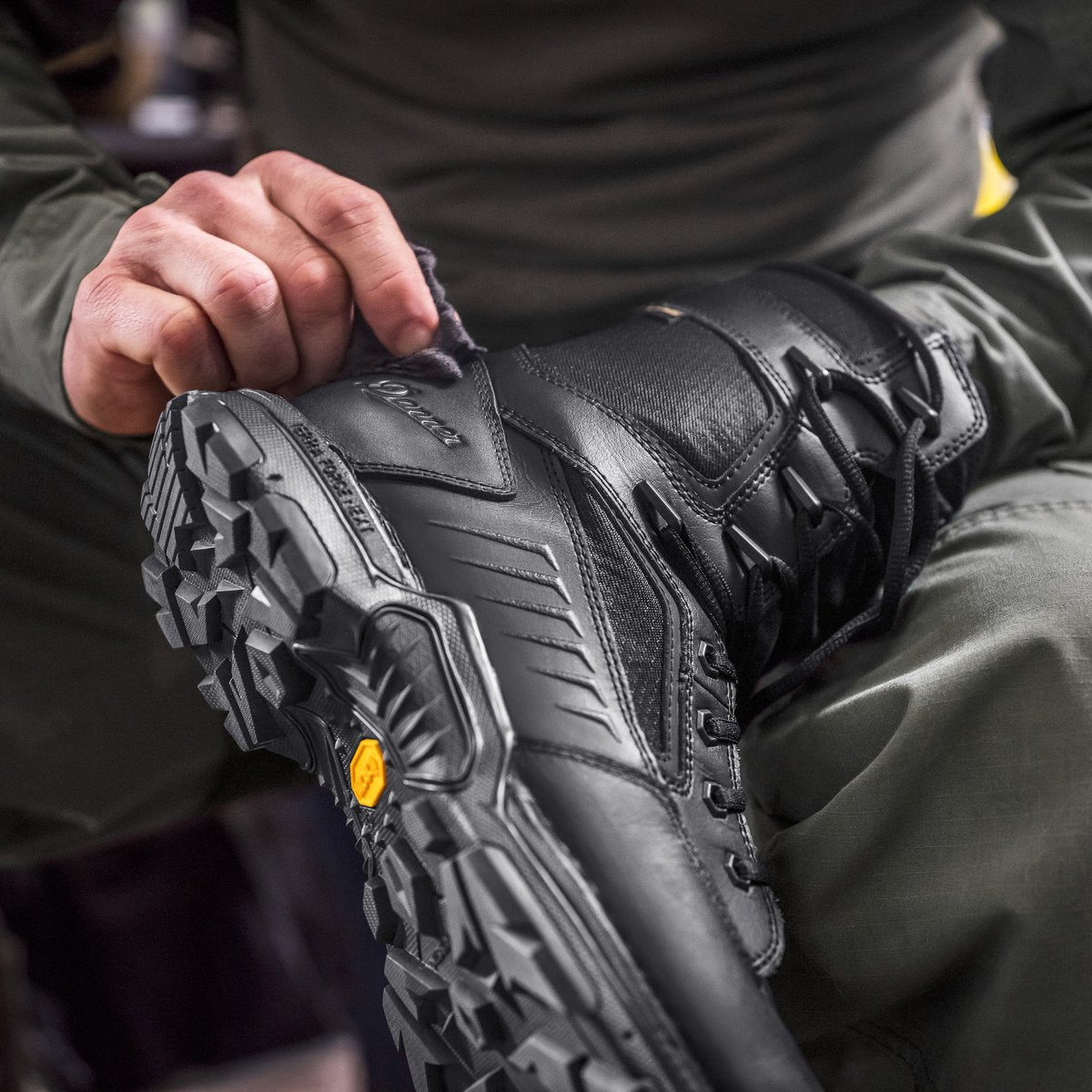 Danner | Striker Bolt 8" Black