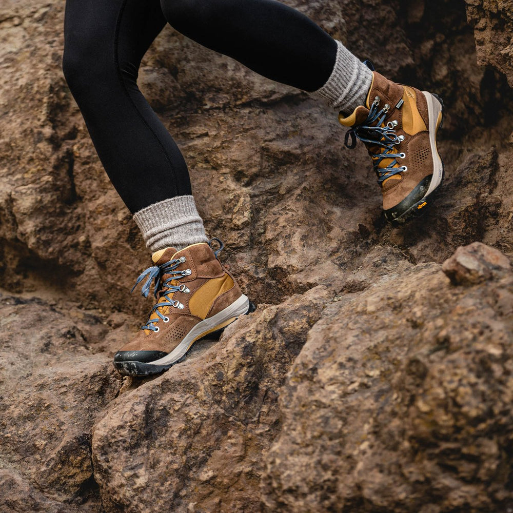 Danner | Inquire Mid Pinecone Brown/Prairie Sand