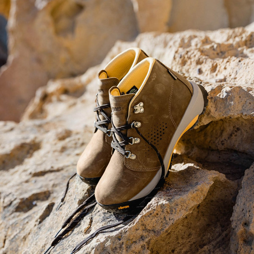 Danner | Inquire Chukka Kangaroo Brown/Coffee Bean