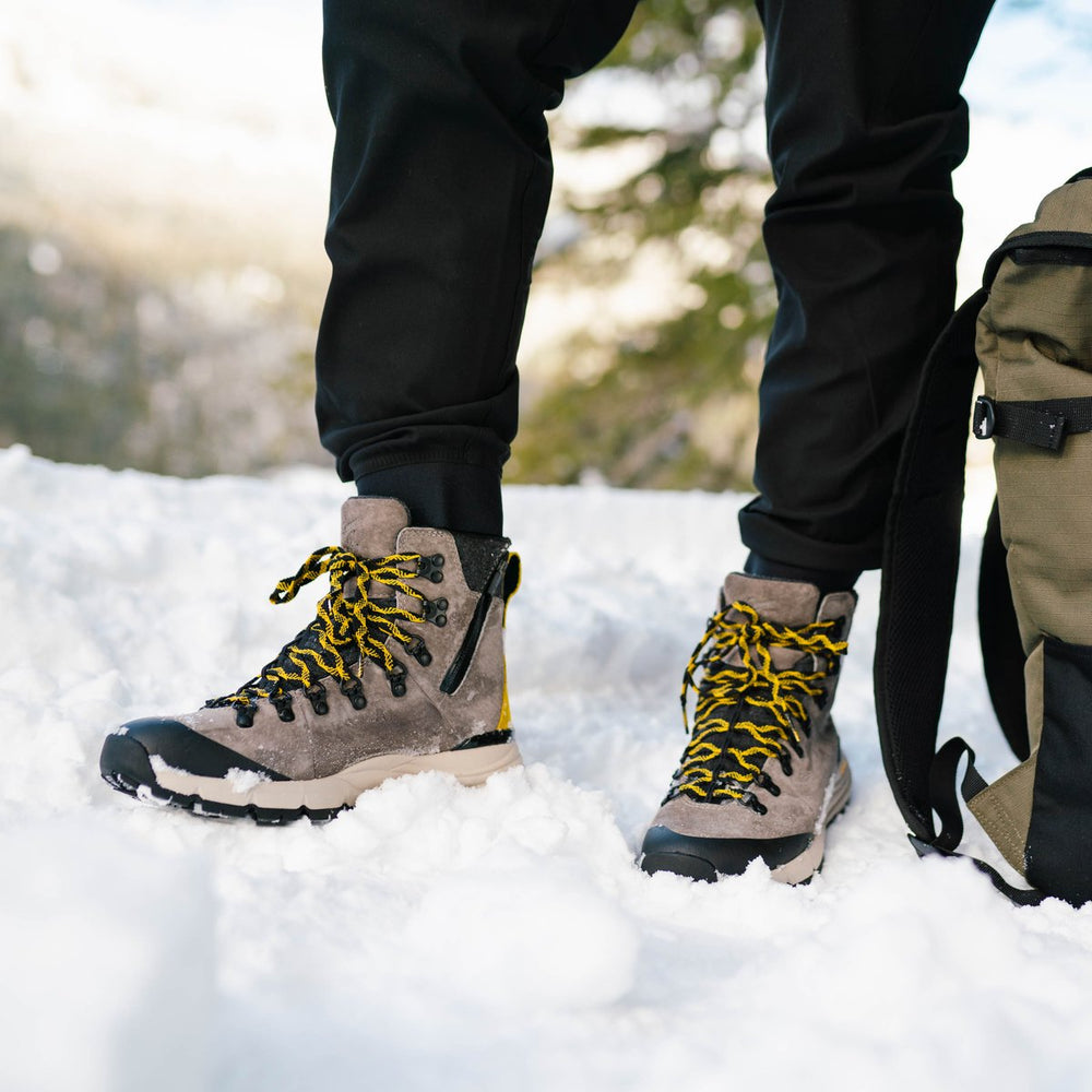 Danner | Arctic 600 Side-Zip Driftwood/Yellow Insulated 200G