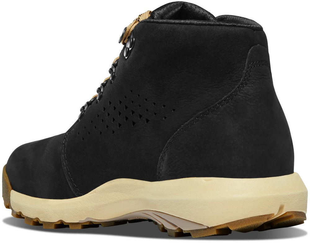Danner | Inquire Chukka Black