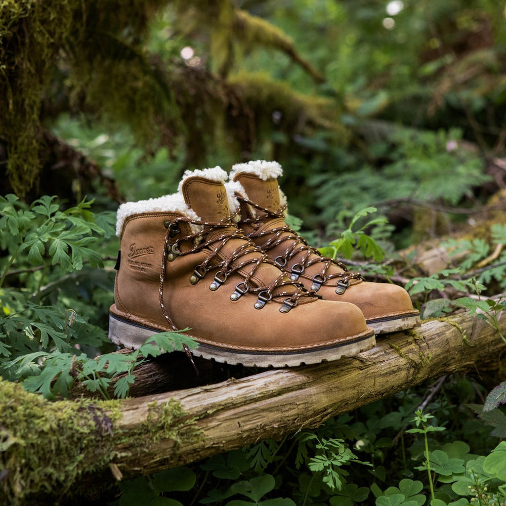 Danner | Mountain Pass Shearling Sierra 200G
