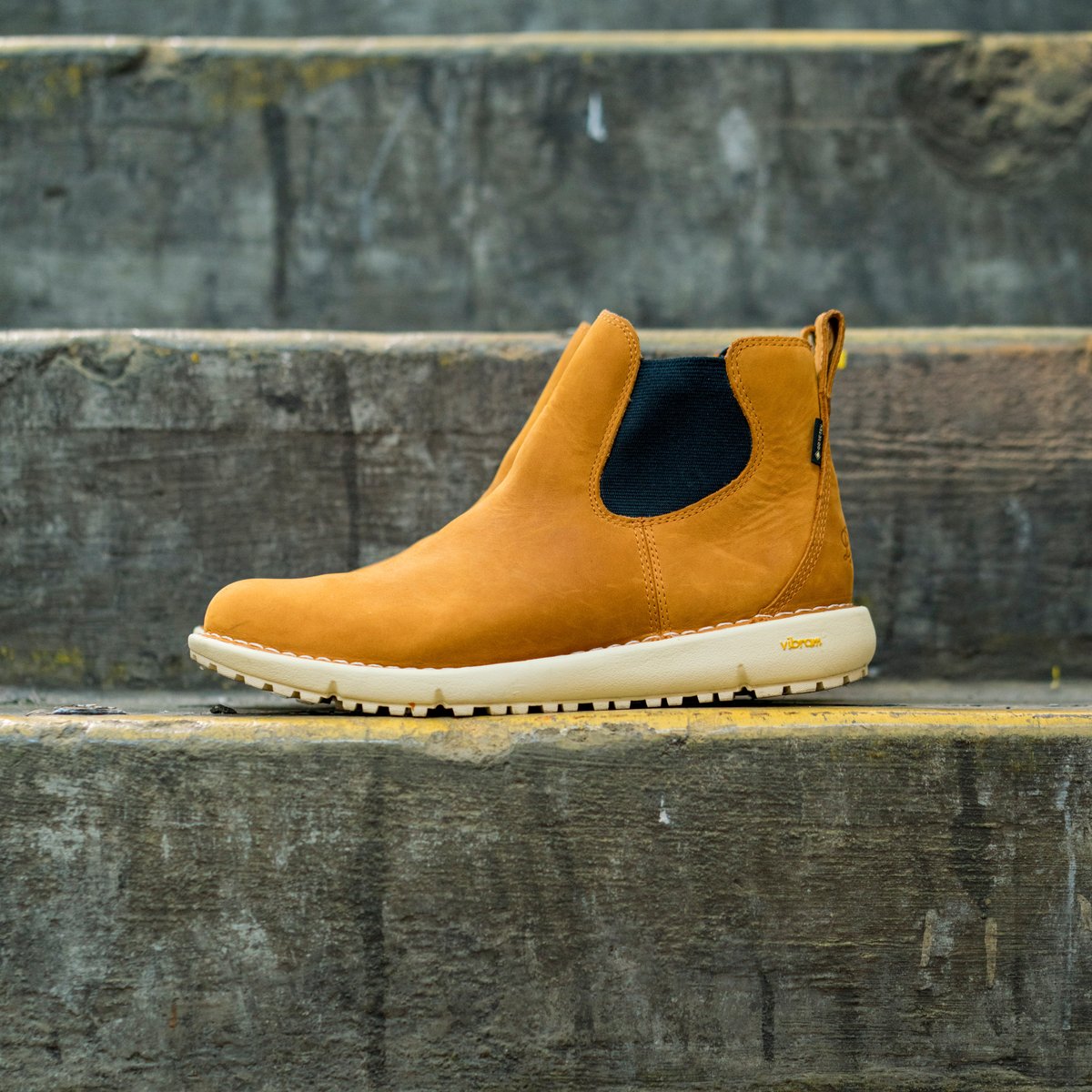 Danner | Tramline Chelsea 917 GTX Roasted Pecan